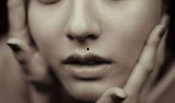 楼奴国语在线观看,揭秘都市底层生活的心酸历程